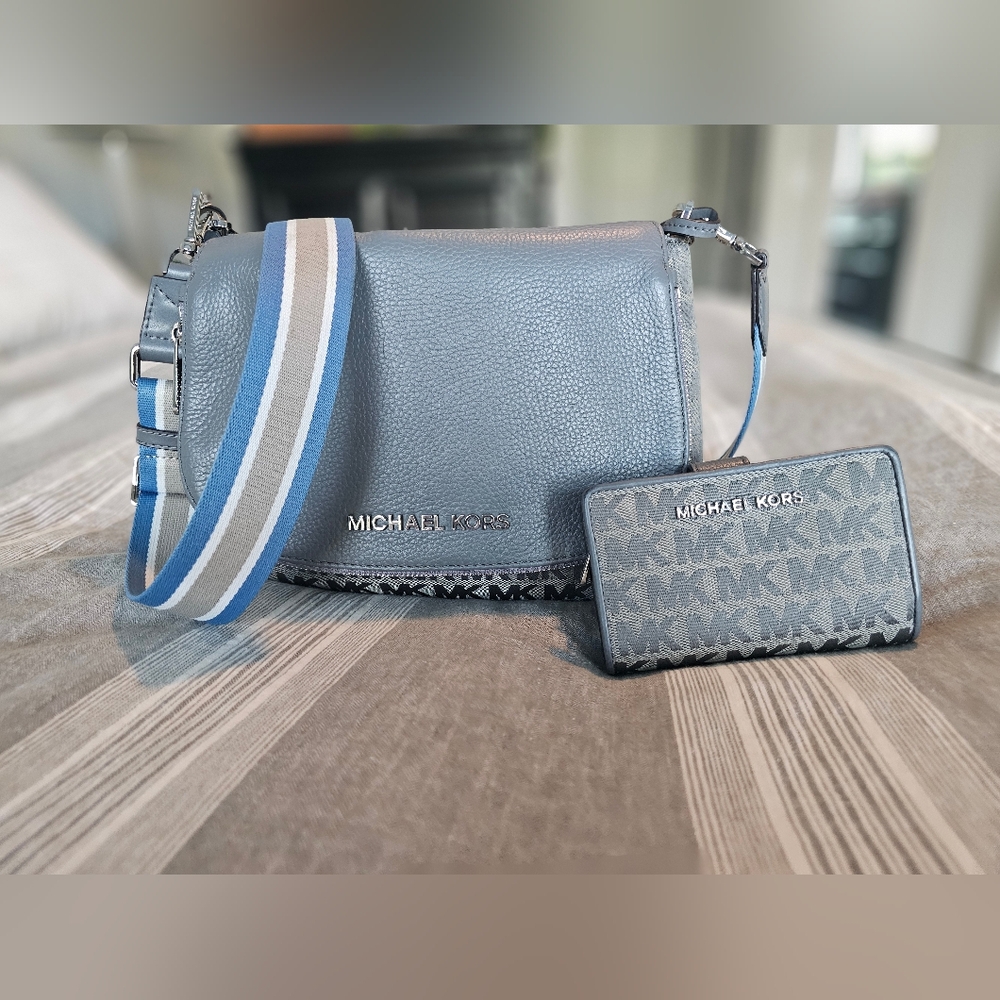 Michael Kors crossbody with wallet